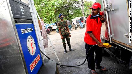 Sri Lanka sends troops to gas stations amid deepening economic crisis